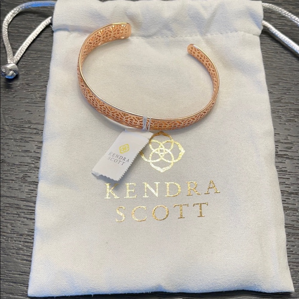 Kendra Scott Rose gold bangle bracelet